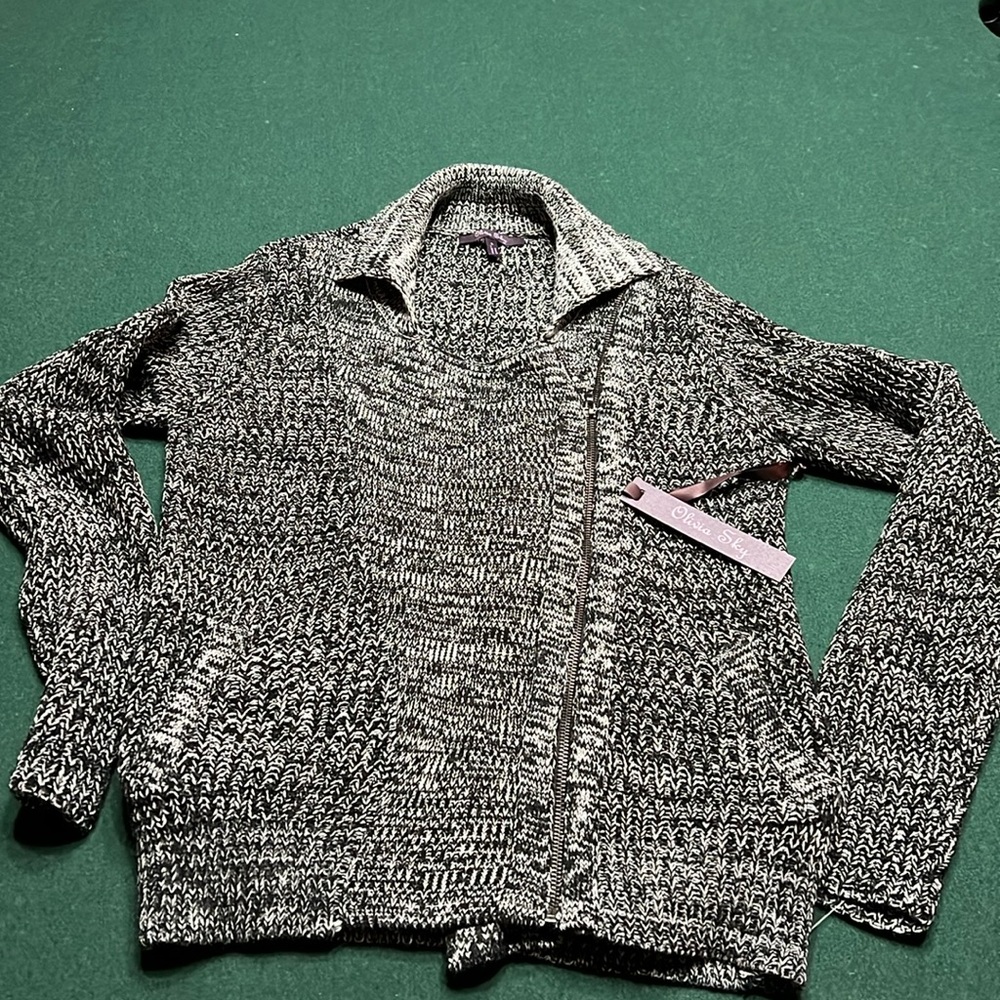 Olivia Sky zippered sweater, size S
